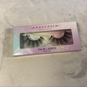 Anastasia Beverly Hills Lashes So Hollywood NWT